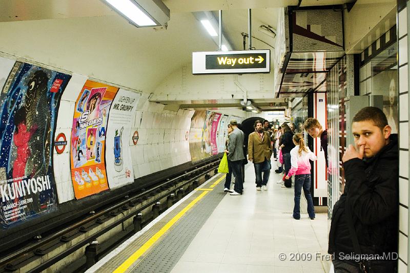 20090410_182948_D300 P1.jpg - London Underground.  There were several posters of Michael Jackson's upcoming concert which I failed to take.  Old adage 'have camera, take wrong photo'.